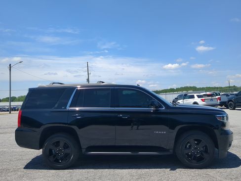 Used 2019 Chevrolet Tahoe LT AWD/4WD image 2