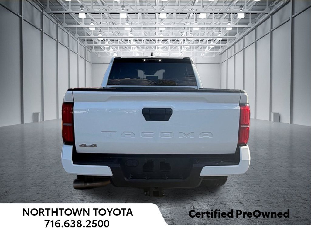 Used 2025 Toyota Tacoma SR5 AWD/4WD image 12