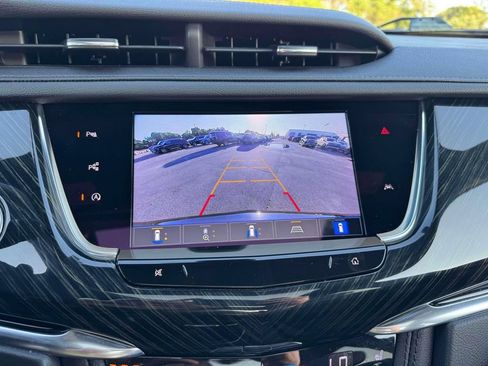 Used 2023 Cadillac XT6 Premium Luxury w/ Technology Package AWD/4WD image 31