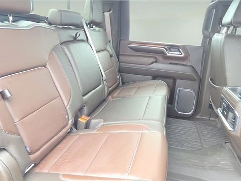 Used 2025 GMC Sierra 2500 Denali w/ Technology Package image 17