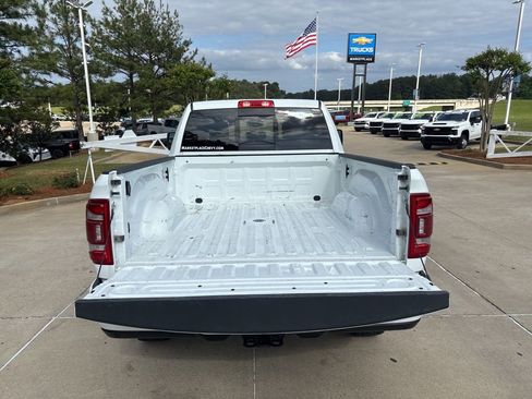Used 2024 RAM 2500 Laramie AWD/4WD image 17