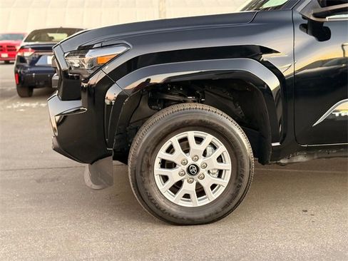 Used 2025 Toyota Tacoma SR5 image 23