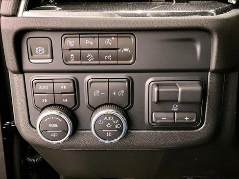 Used 2025 Chevrolet Tahoe RST w/ RST Capability Package image 40