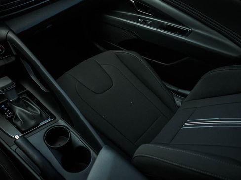 New 2026 Hyundai Elantra Sport FWD image 23
