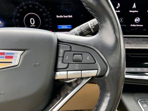 Used 2021 Cadillac Escalade Premium Luxury AWD/4WD image 19