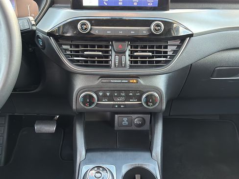 Used 2023 Ford Escape Active FWD image 18