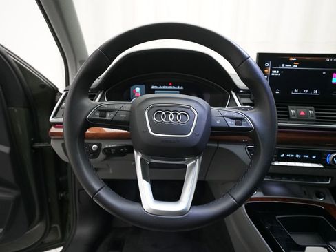 Used 2023 Audi Q5 2.0T Prestige w/ Prestige Package image 21