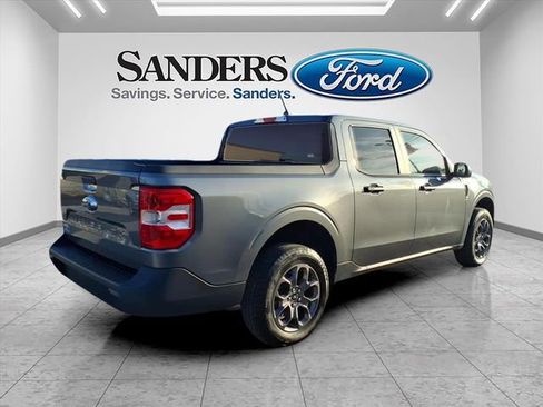 Used 2022 Ford Maverick XLT image 2