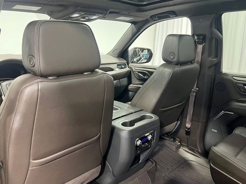 Used 2023 GMC Yukon Denali w/ LPO, Floor Liner Package image 26