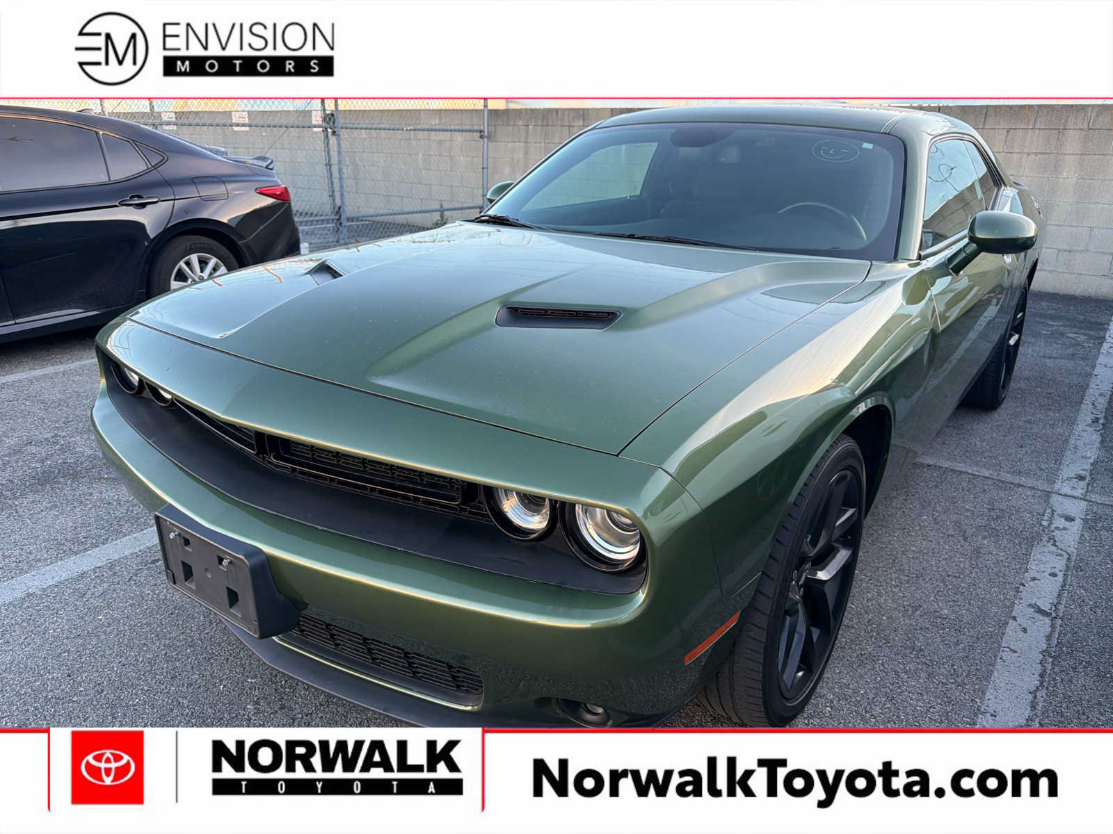 Used 2021 Dodge Challenger SXT w/ Blacktop Package RWD image 1
