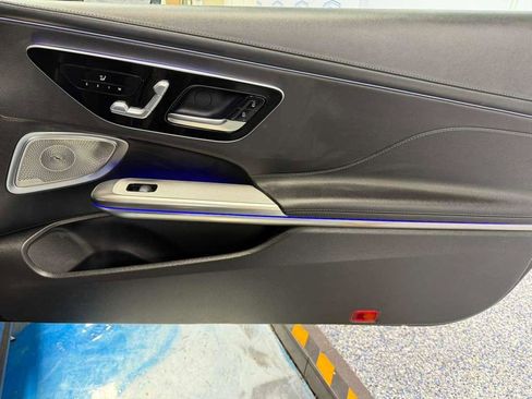 Used 2025 Mercedes-Benz CLE 300 4MATIC Coupe image 25