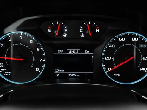 Used 2021 Chevrolet Equinox LS image 16