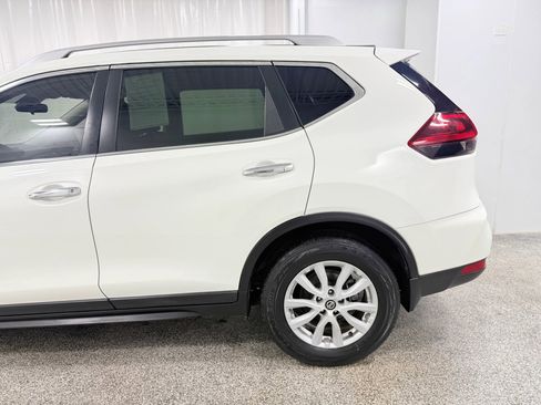 Used 2019 Nissan Rogue S w/ Special Edition Package image 5