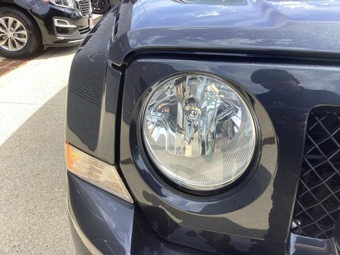 Used 2014 Jeep Patriot Sport AWD/4WD image 18