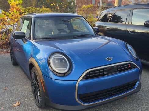 Used 2025 MINI Cooper S image 3