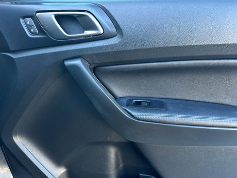 Used 2021 Ford Ranger Lariat w/ Tremor Off-Road Package image 18