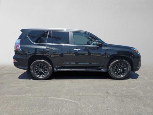 Used 2023 Lexus GX 460 Premium w/ Premium Plus Package AWD/4WD image 2