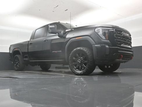 Used 2024 GMC Sierra 2500 AT4 w/ AT4 Premium Plus Package AWD/4WD image 45
