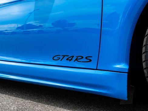 Used 2025 Porsche 718 Cayman GT4 RS RWD image 17
