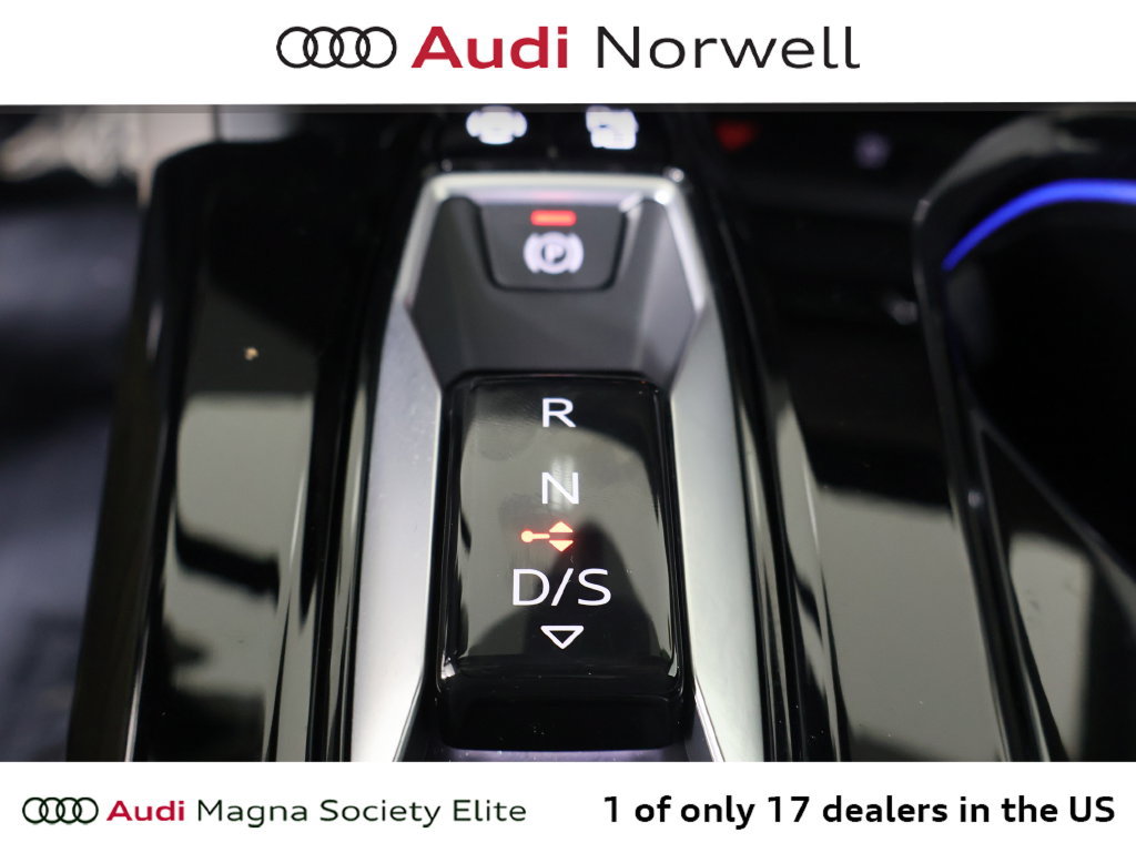 Used 2025 Audi Q5 Premium w/ Convenience Package AWD/4WD image 4