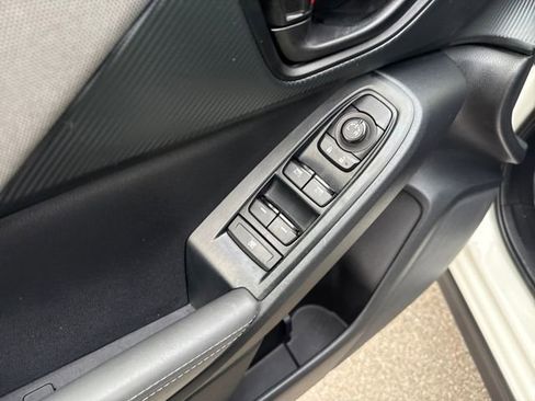 Used 2024 Subaru Crosstrek 2.0i Premium image 10