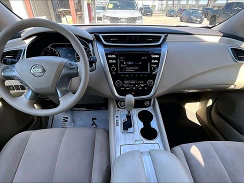 Used 2015 Nissan Murano S image 15