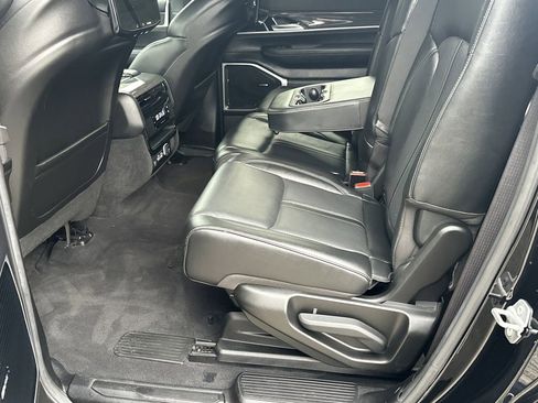 Used 2022 Jeep Wagoneer Series III w/ Rear Seat Video Group 1 image 22