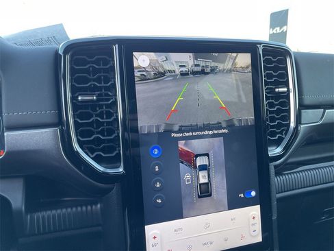 Used 2025 Ford Ranger Lariat image 12