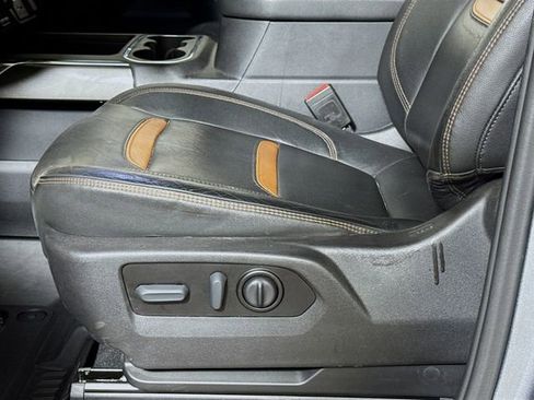 Used 2021 GMC Sierra 1500 AT4 AWD/4WD image 16