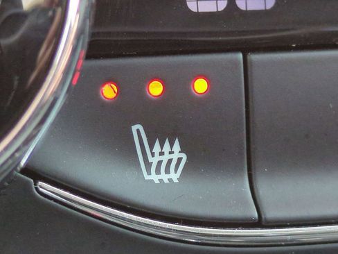 Used 2021 Chevrolet TrailBlazer LT w/ Premium Seating Package image 23