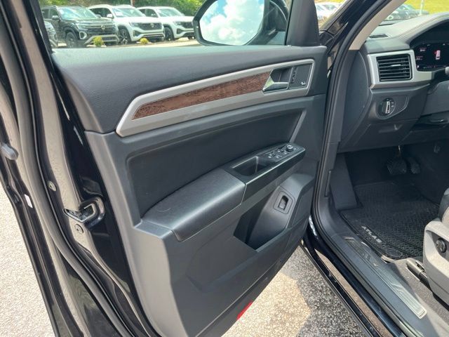 Used 2019 Volkswagen Atlas SEL Premium AWD/4WD image 5