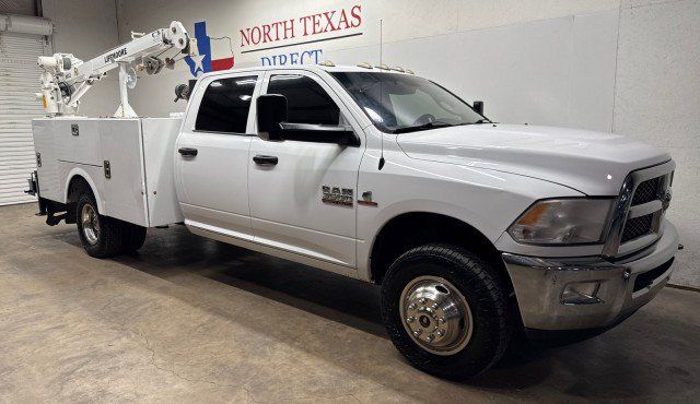 Used 2018 RAM 3500 Tradesman w/ Chrome Appearance Group AWD/4WD image 3