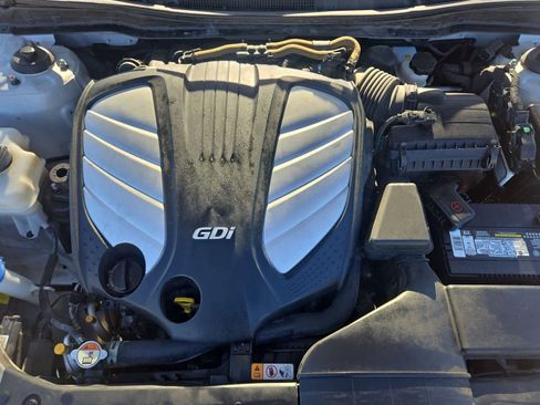 Used 2016 Kia Cadenza Premium w/ Luxury Plus Package image 13