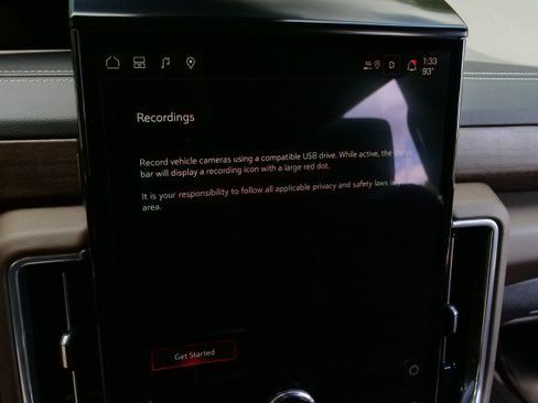 Used 2025 GMC Yukon Denali Ultimate AWD/4WD image 17