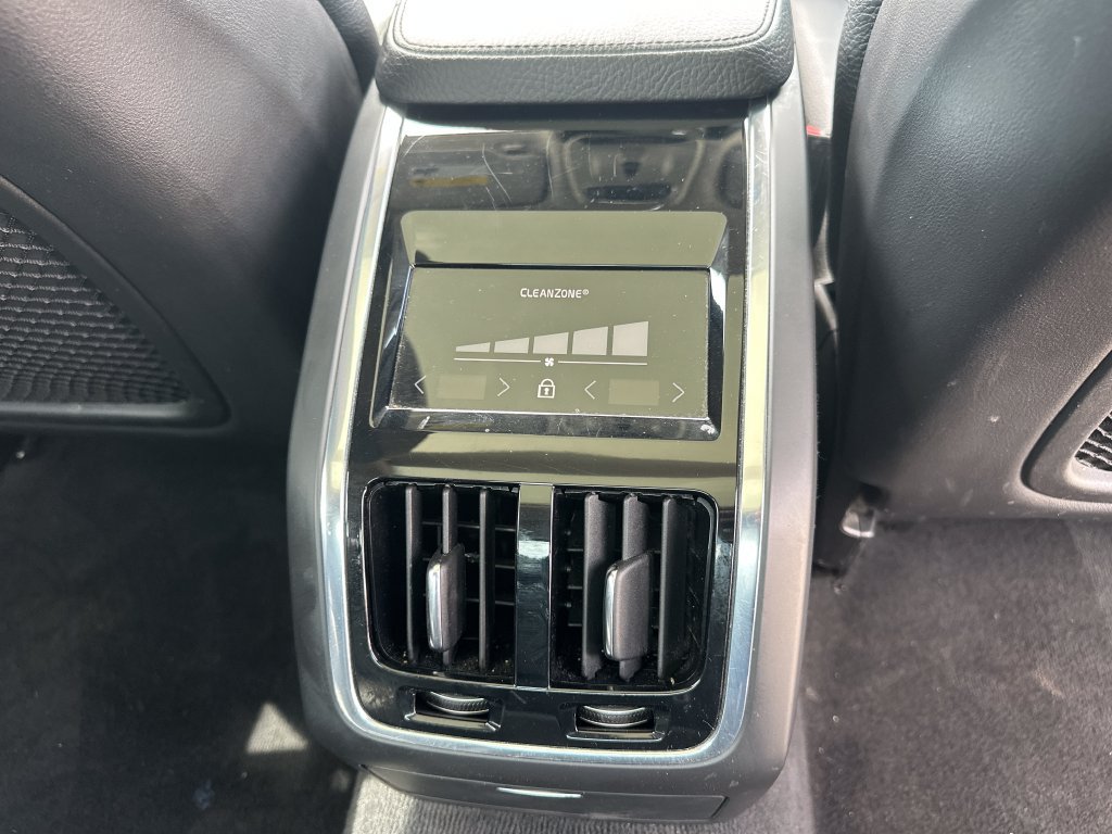 Used 2018 Volvo S90 T5 Momentum w/ Convenience Package FWD image 19
