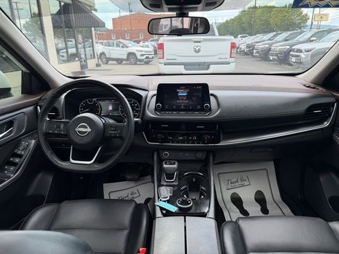 Used 2023 Nissan Rogue SV w/ SV Premium Package AWD/4WD image 13