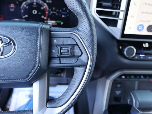 Used 2025 Toyota Tundra Limited image 24