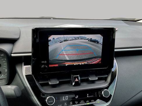 Used 2025 Toyota Corolla LE FWD image 26