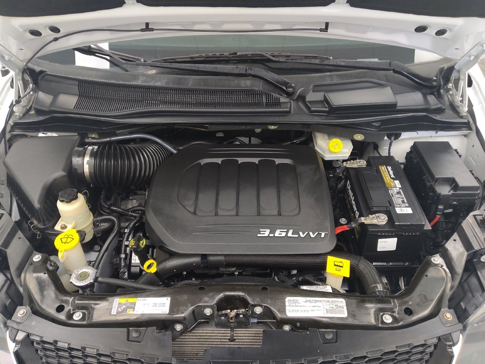 Used 2016 Dodge Grand Caravan SXT FWD image 30