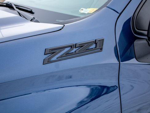 Used 2023 Chevrolet Silverado 1500 RST image 11