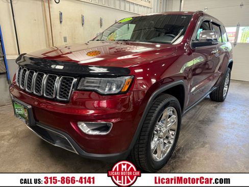 Used 2017 Jeep Grand Cherokee Limited w/ Luxury Group II AWD/4WD image 1