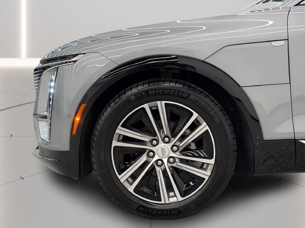 Used 2024 Cadillac Lyriq Luxury w/ LPO, Floor Liner Package AWD/4WD image 30