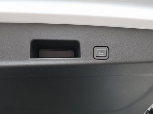 New 2026 Chevrolet Traverse RS image 35