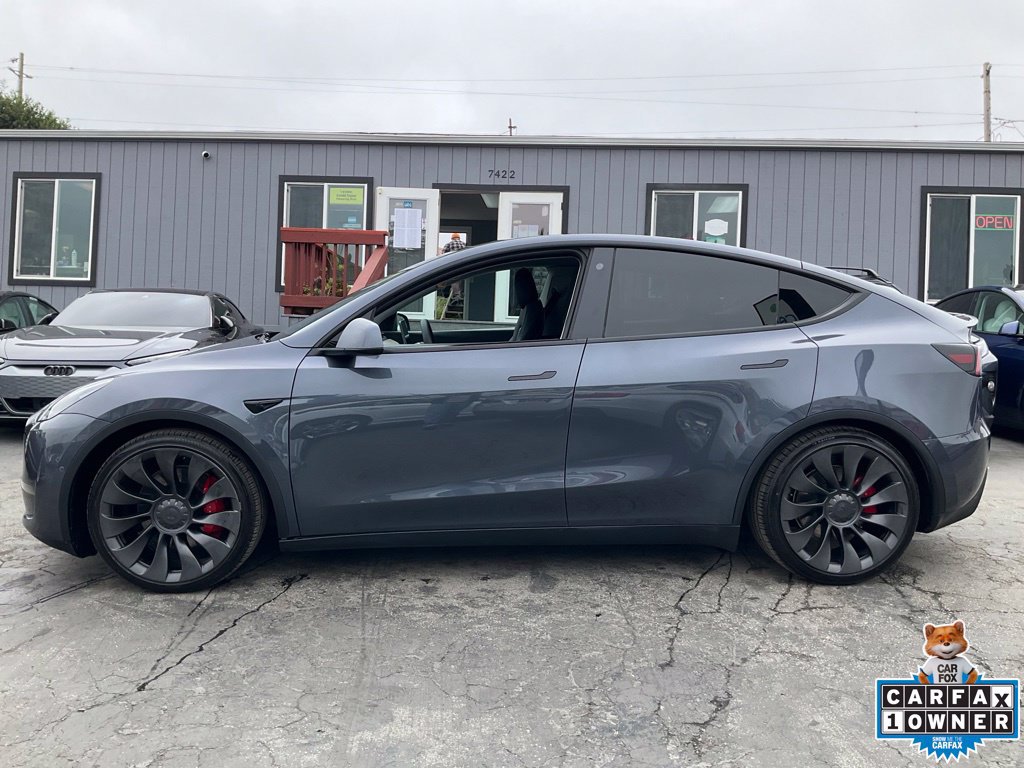 Used 2022 Tesla Model Y Performance AWD/4WD image 5