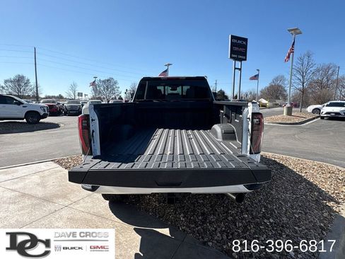 New 2026 GMC Sierra 2500 AT4 w/ AT4 Premium Plus Package AWD/4WD image 10