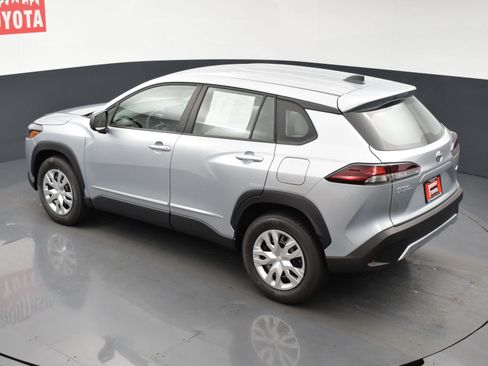 Used 2026 Toyota Corolla Cross L image 20