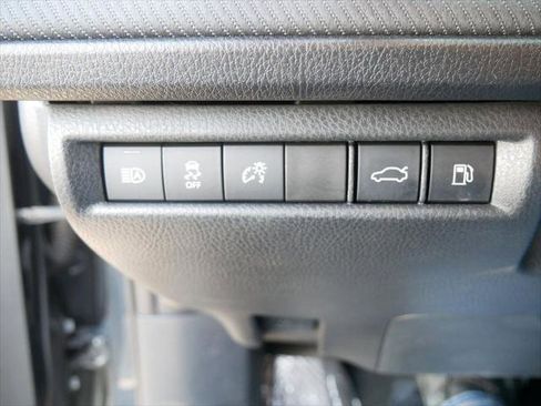 Certified 2025 Toyota Camry SE image 28