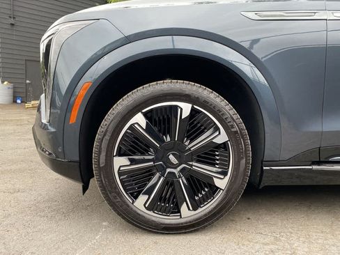 Certified 2026 Cadillac Escalade IQ Sport 2 AWD/4WD image 12