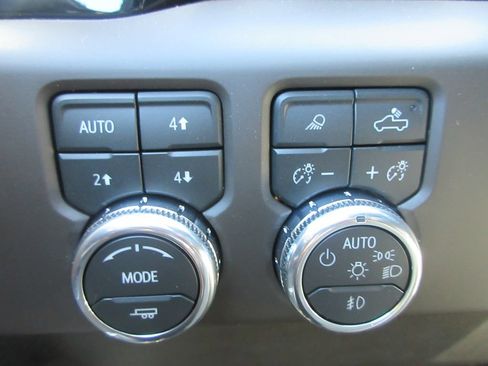 New 2026 GMC Sierra 1500 Denali AWD/4WD image 19