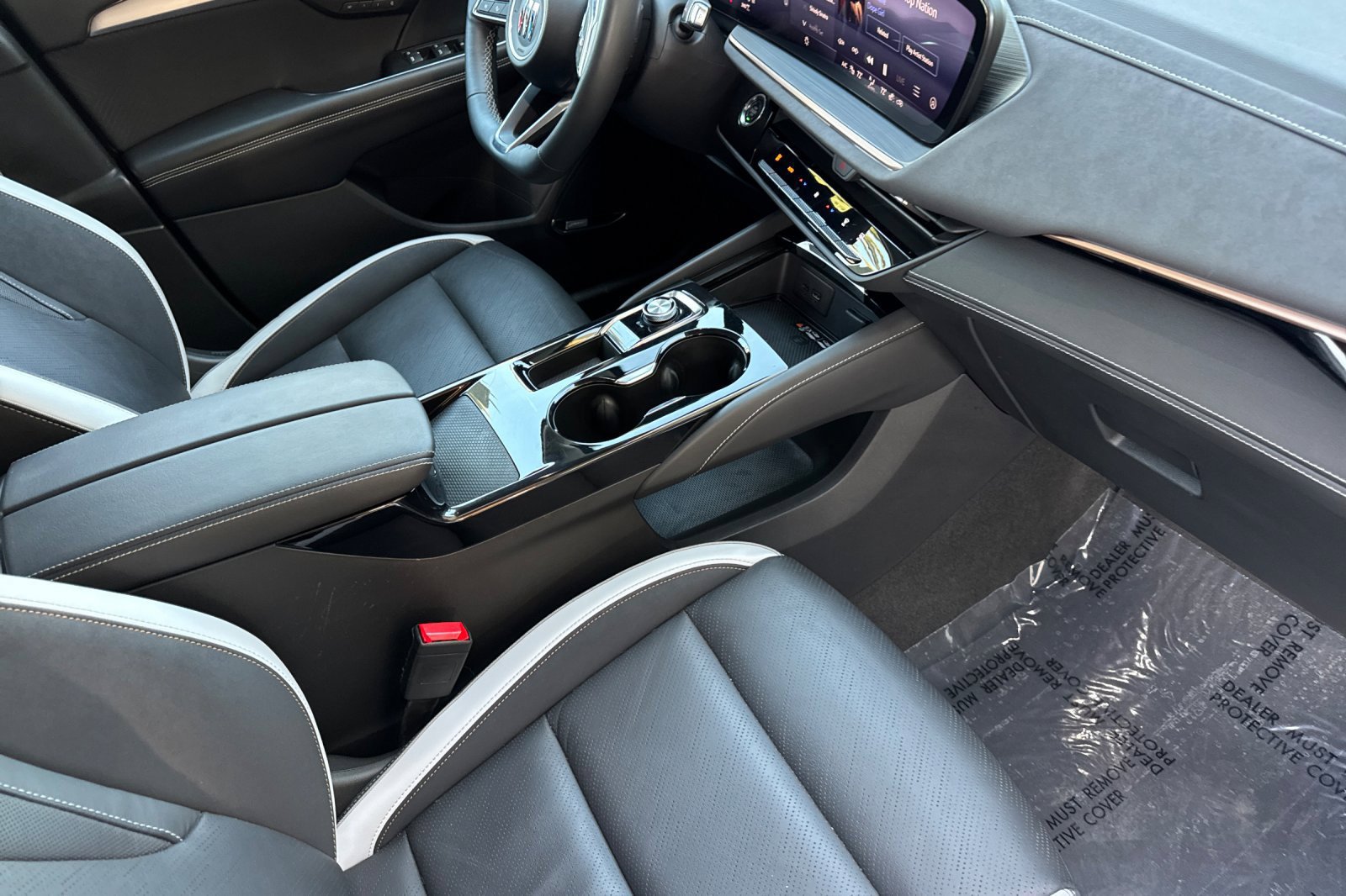 Certified 2025 Buick Envision Sport Touring AWD/4WD image 17